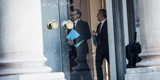 Présidentielle 2027 : le bilan d’Emmanuel Macron, un lourd héritage à porter pour Gabriel Attal et Edouard Philippe