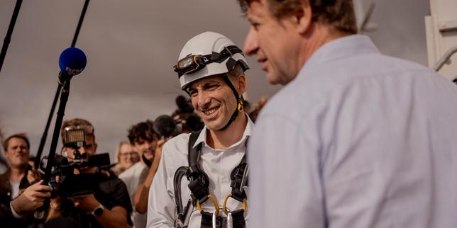 Présidentielle 2027 : en Charente-Maritime, le duo Glucksmann-Jadot se pose en défenseur de l’écologie