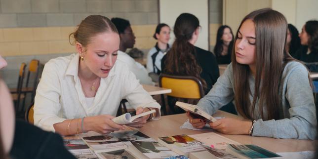 L’écho des mots d’Annie Ernaux auprès d’une nouvelle génération de femmes : « Elle n’essaie pas de rendre poétique. Elle raconte comme elle l’a vécu, exactement comme on aurait pu le vivre à sa place »