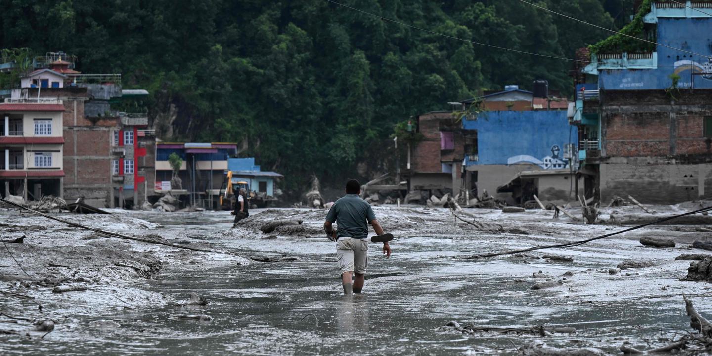Au Népal et au Tibet, un effondrement de glacier responsable des coulées de boue ayant fait au moins 165 morts et un millier de disparus