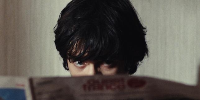 Dans « Adieu monde cruel », Félix de Givry filme deux âmes solitaires qui s’inventent un refuge secret