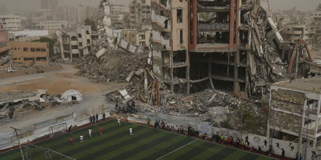 Le retrait d’une photo de Gaza exposée dans l’espace public à Deauville provoque la polémique