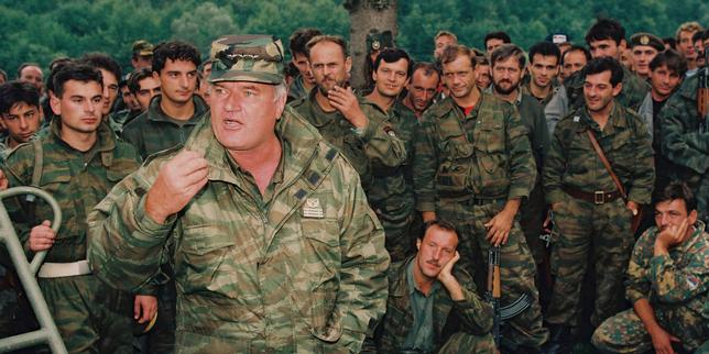 Le chef de guerre serbe Ratko Mladic, condamné pour génocide après la guerre de Bosnie-Herzégovine, est mort