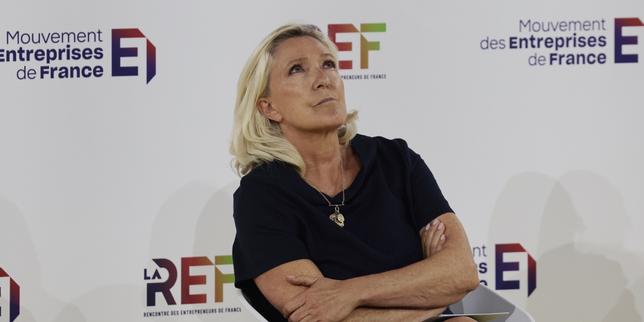 Marine Le Pen maintient le retour à la retraite à 62 ans, en rupture avec la ligne de Jordan Bardella