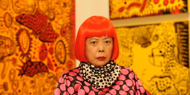 Yayoi Kusama, princesse aux petits pois à l’univers psychédélique, féministe et surréaliste, est morte
