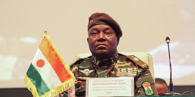 La France expulse deux agents des services de renseignement nigériens