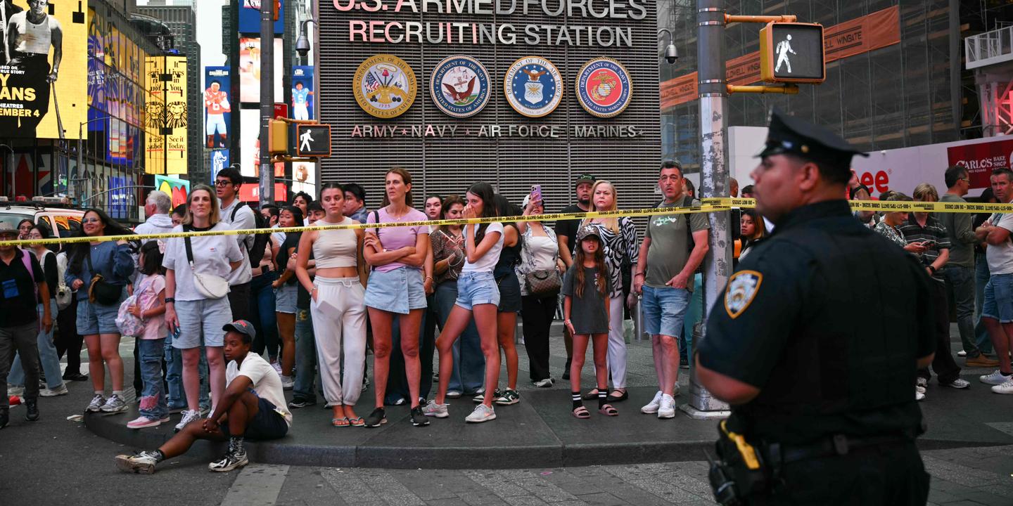 New York : une femme tuée à Times Square lors d’une attaque au couteau, l’assaillante abattue par la police
