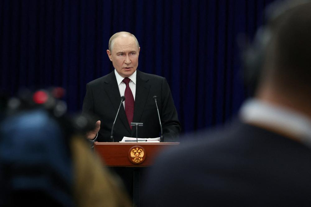 Le président russe, Vladimir Poutine, lors d’une conférence de presse à Bichkek (Kirghizistan), le 2 septembre 2026. - VYACHESLAV PROKOFYEV/SPUTNIK VIA REUTERS