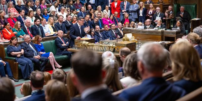 Au Royaume-Uni, Andy Burnham fustige des décennies de « privatisations » et promet de mettre fin au « déclin » du pays