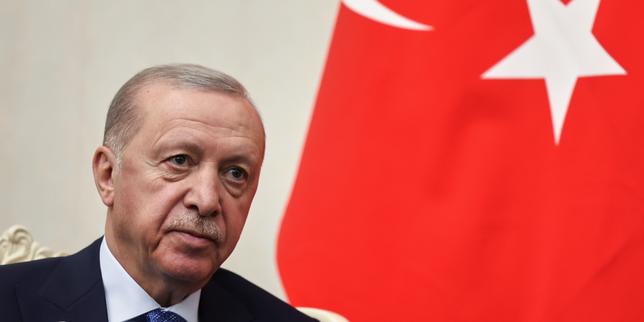 Turquie : Recep Tayyip Erdogan veut organiser une élection présidentielle anticipée en 2028 pour briguer un nouveau mandat malgré la limite constitutionnelle
