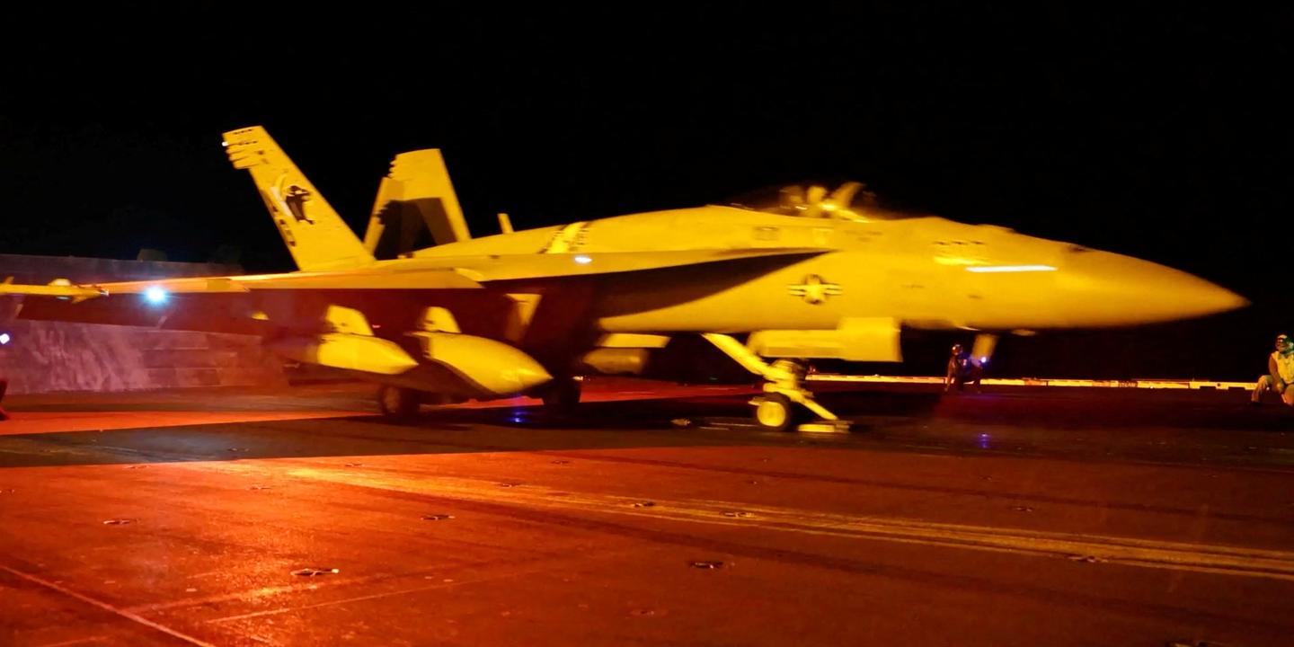 L’Iran réplique aux attaques américaines en visant des bases étasuniennes dans plusieurs pays du Golfe