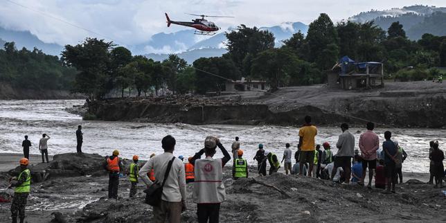 Face au coût faramineux des inondations, le Népal réclame plus de justice climatique