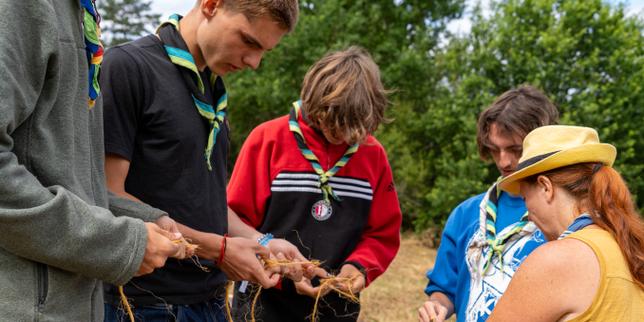 Scouting Regains Appeal Among French Families