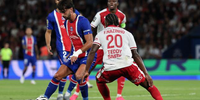 EN DIRECT, PSG-Slovan Bratislava : les Parisiens avec Ferran Torres à la place de Khvicha Kvaratskhelia pour leur premier match de Ligue des champions de la saison