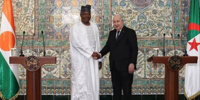 L’Algérie marque une rupture de doctrine en envoyant des avions militaires au Niger