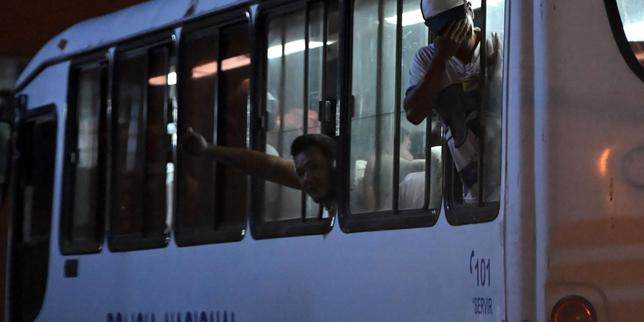 Equateur : les Etats-Unis coulent un quatrième bateau, qu’ils accusent de narcotrafic ; « Ils sont en train de criminaliser l’activité de pêche », protestent des pêcheurs locaux