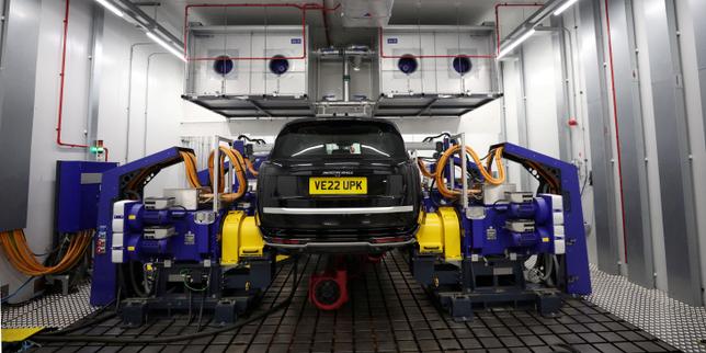 Les licenciements chez Jaguar Land Rover illustrent la crise de l’industrie du Royaume-Uni