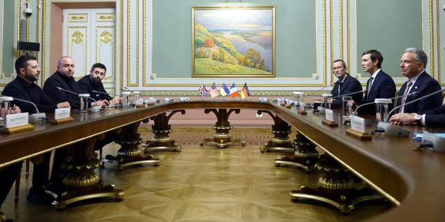 EN DIRECT, guerre en Ukraine : le président ukrainien Volodymyr Zelensky rencontre les émissaires américains Jared Kushner et Steve Witkoff à Kiev
