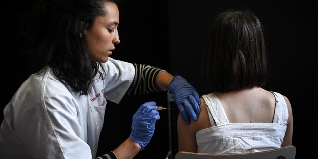 Vaccination : la Cour des comptes soulève un manque de connaissances des Français sur leur situation