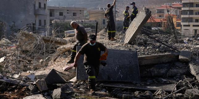 Des frappes israéliennes au Liban font 11 morts, dont deux nourrissons, malgré le cessez-le-feu