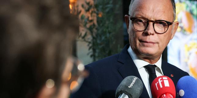 French presidential election: Philippe's call for unity refused by rivals on center and right