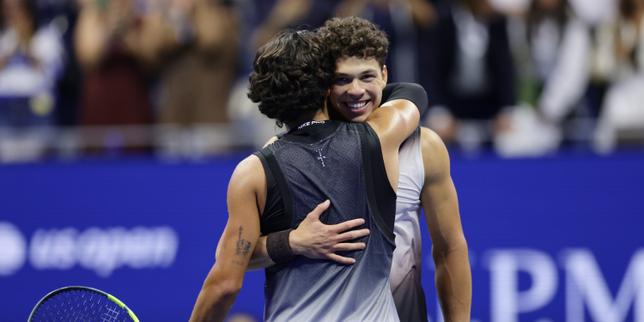 Carlos Alcaraz, tenant du titre, éliminé de l’US Open par Ben Shelton au terme d’un match renversant