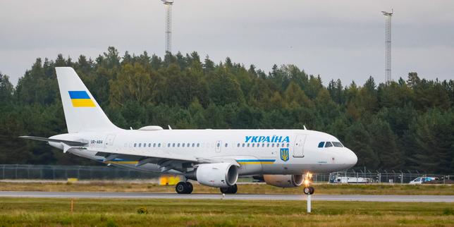 Norway PM says Zelenskys plane almost hit by drone en route to Oslo The incident occurred while Ukrainian President Volodymyr Zelensky was traveling from Moldova to Oslo for the funeral of Norways King Harald.