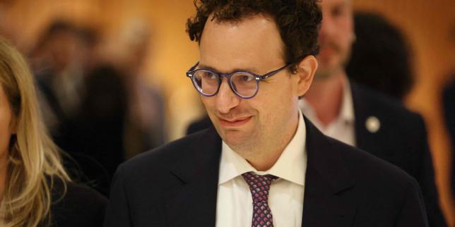 IA : le patron d’Anthropic, Dario Amodei, appelle à ralentir la vitesse de développement de l’intelligence artificelle et à mieux contrôler ses évolutions