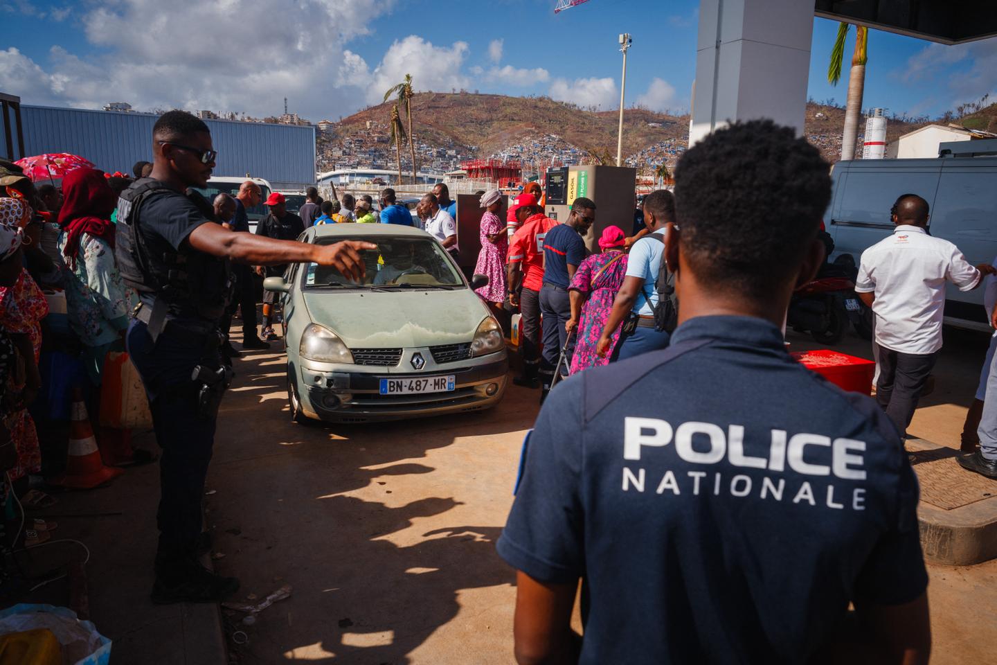 A Mayotte et à La Réunion, la colère des policiers « oubliés » de la liste des médaillés pour leur engagement lors du passage du cyclone Chido