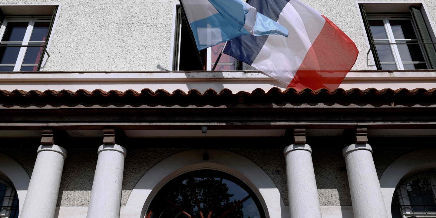 Le polémique directeur de la Maison de l’Argentine de la Cité U de Paris démissionne avant la visite de Javier Milei