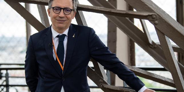 A la tour Eiffel, le directeur dans la tourmente après la mise à l’écart du personnel féminin pour une délégation hindoue