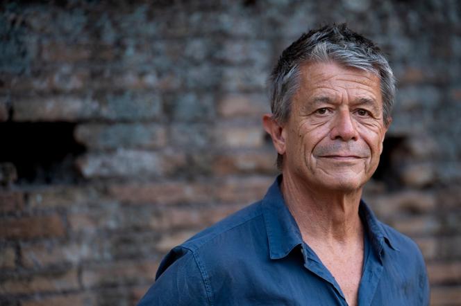 The writer Emmanuel Carrère, in June 2026, in Rome. - MASSIMO VALICCHIA/NURPHOTO/AFP