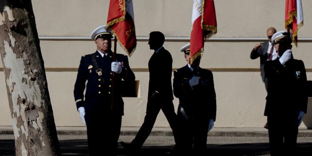 Emmanuel Macron lance le nouveau service militaire national avec une première cohorte de 3 000 jeunes