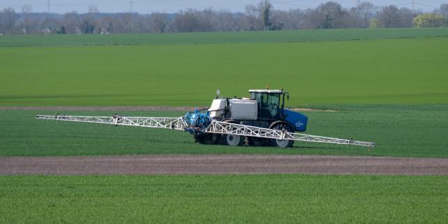 Pesticides: the scientific community warns about a "hazardous retreat" in Europe