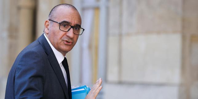 Face aux syndicats de policiers en colère, le ministre de l’intérieur Laurent Nuñez joue la montre