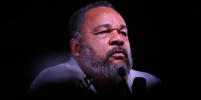 Dieudonné condamné à six mois sous bracelet électronique pour apologie du terrorisme et injure envers Laurent Nuñez