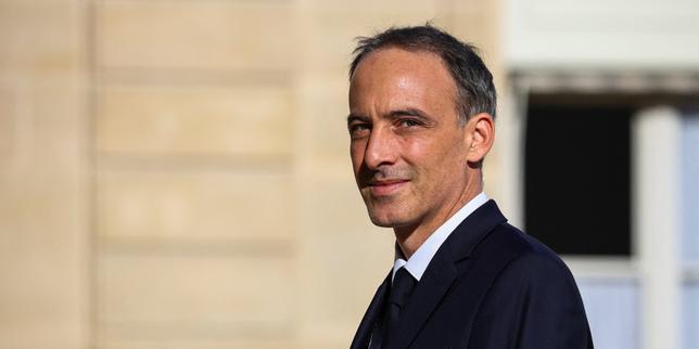 Raphaël Glucksmann wins French center-left's presidential primary