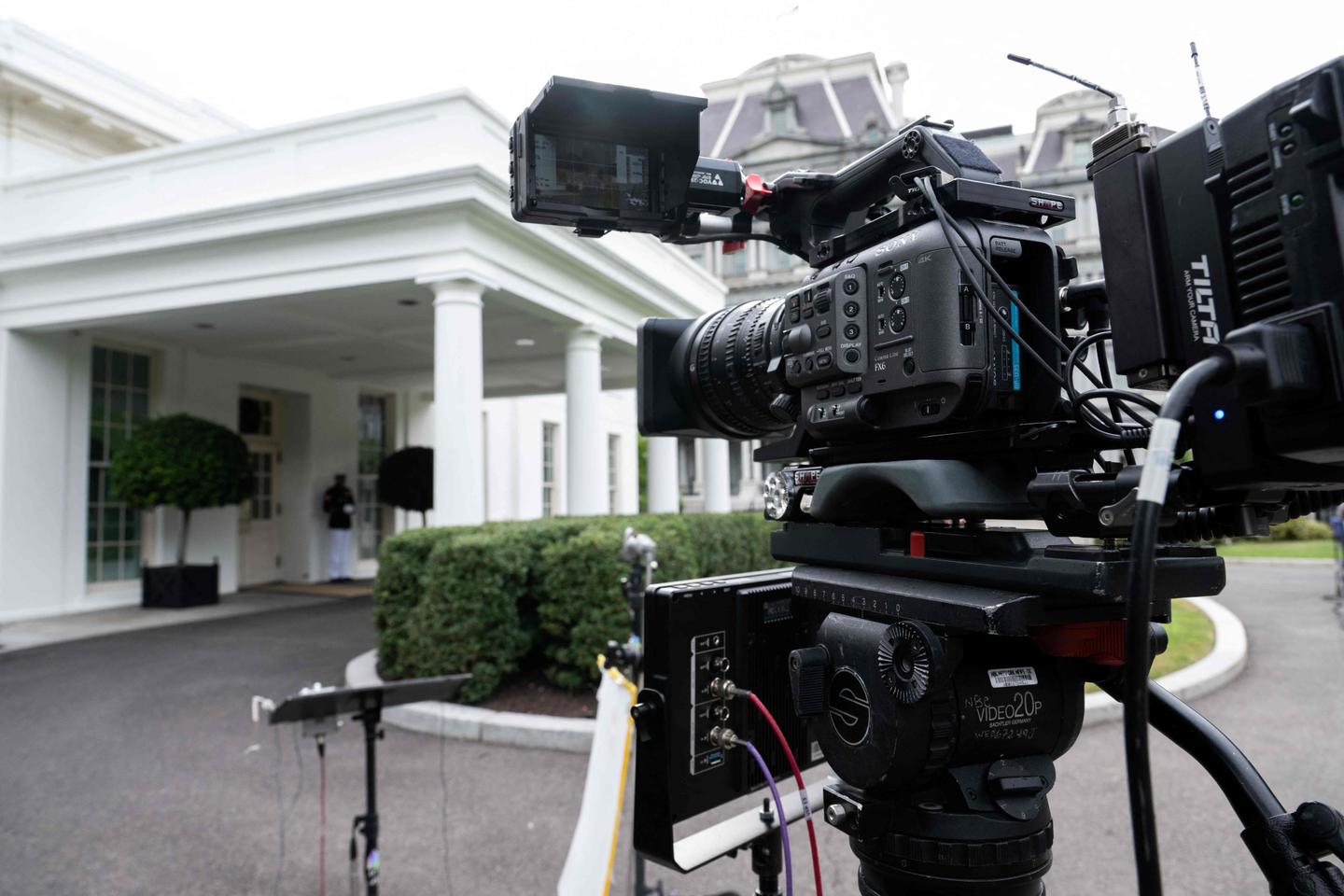 https://www.lemonde.fr/en/international/article/2026/09/18/trump-bans-cnn-ms-now-and-politico-from-white-house-over-coverage_6757688_4.html social preview image