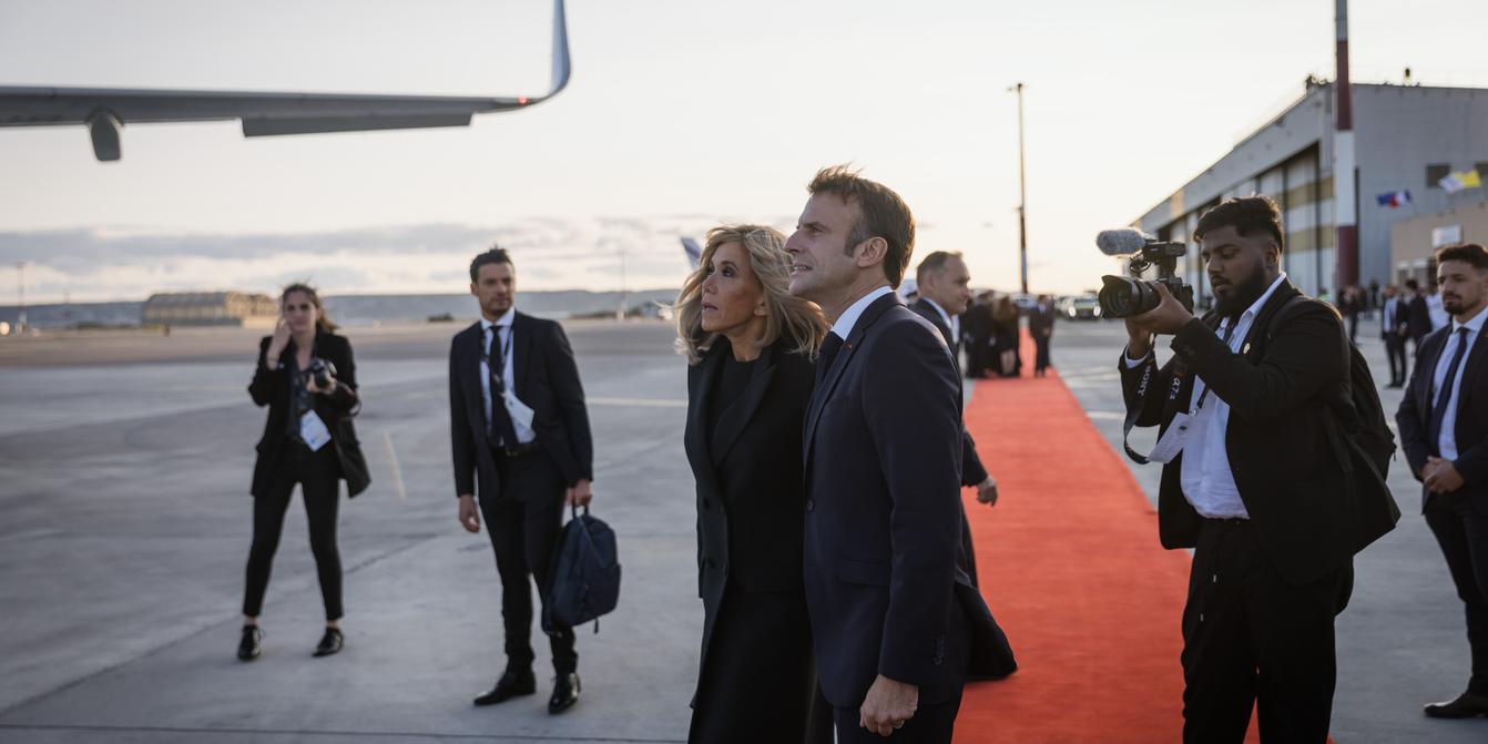 Macron, the 'pope-loving' president, faces strained relations with Vatican ahead of Leo XIV's Paris visit
