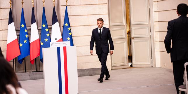 Emmanuel Macron alerte les candidats à la présidentielle sur la gravité de la situation internationale à l’origine de la crise des carburants