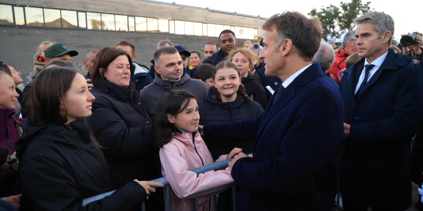 Saint-Pierre-et-Miquelon est bien « français », martèle sur place Emmanuel Macron, en réponse aux visées expansionnistes de Donald Trump