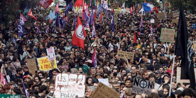 En images. Plus de 10 000 personnes dans la rue en France contre « le permis de tuer » des forces de l’ordre