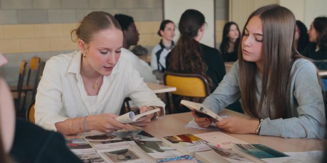 « Ecrire la vie : Annie Ernaux racontée par des lycéennes et des lycéens », de Claire Simon, un regard vivifiant sur l’œuvre de l’autrice