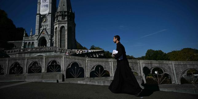 La visite du pape Léon XIV est « un rendez-vous raté » pour les victimes de violences sexuelles dans l’Eglise, regrette l’instance nationale de réparation