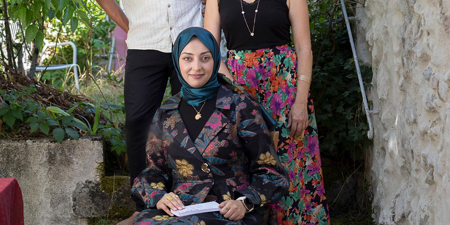 Dans la Drôme, l’opération de sauvetage d’une poétesse gazaouie