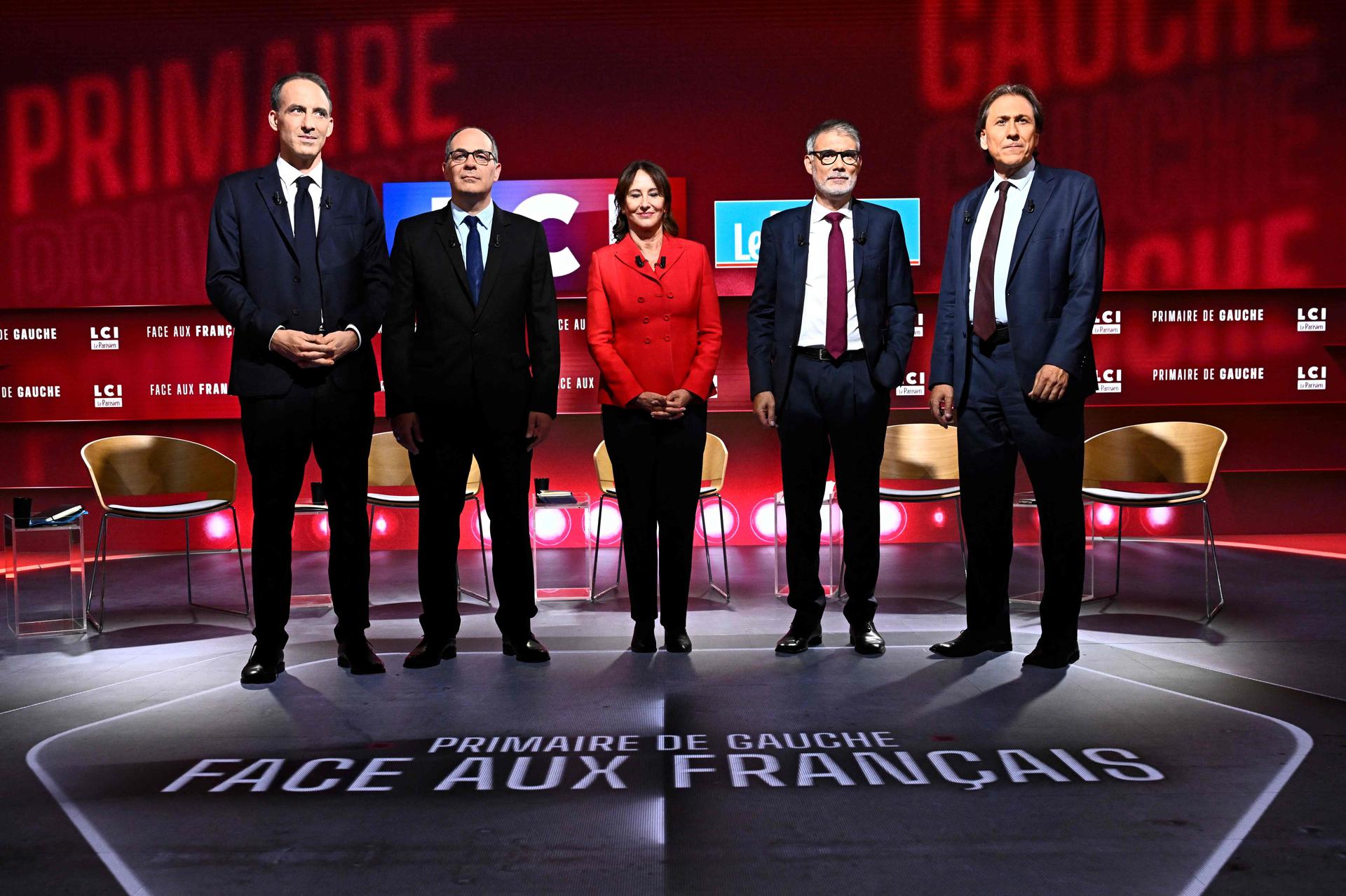Raphaël Glucksmann, Emmanuel Maurel, Ségolène Royal, Olivier Faure et Jérôme Guedj, sur le plateau de LCI, à Boulogne-Billancourt (Hauts-de-Seine), le 23 septembre 2026.