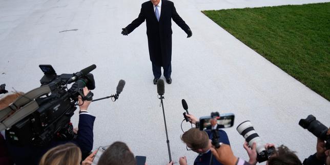 Des journalistes de « Politico » et CNN empêchés d’entrer à la Maison Blanche, malgré la décision d’un juge de rétablir leur accès
