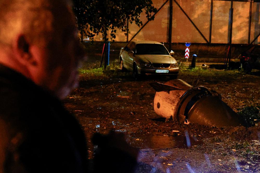 Un missile balistique russe tombé à Kiev, le 24 septembre 2026. - VALENTYN OGIRENKO/REUTERS