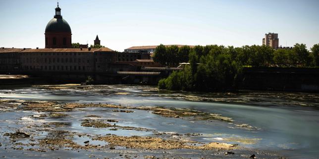 En bref : Sécheresse historique : la Garonne en « crise » en amont de Toulouse ; des restrictions d’eau inédites