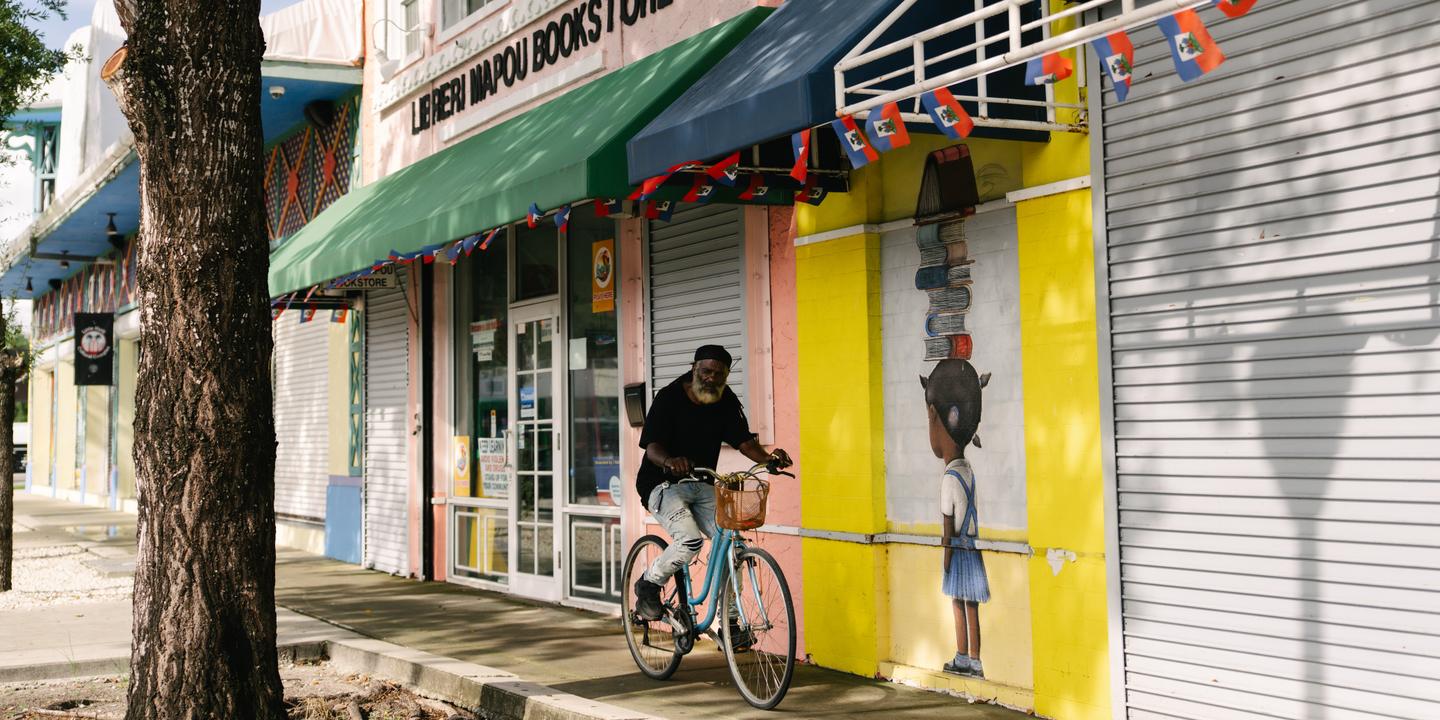 Aux Etats-Unis, les Haïtiens pourchassés par les agents de l’ICE : « Plus personne ne sort, les rues et les églises sont désertes, les gens ont peur d’être arrêtés »